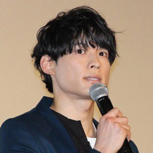 松村北斗は大学卒業してパンフレットに載った 私服のブランドや茶髪もかっこいい 芸能 スポーツ地獄耳